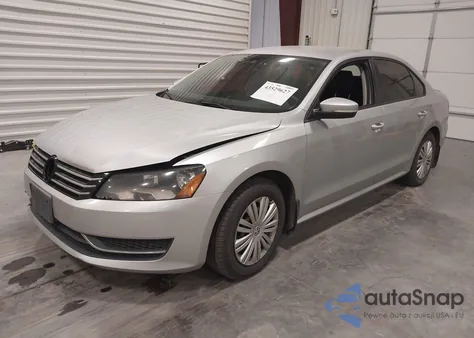 2015 Volkswagen Passat 1.8T S из США, поврежденный, VIN 1VWAS7A31FC102749